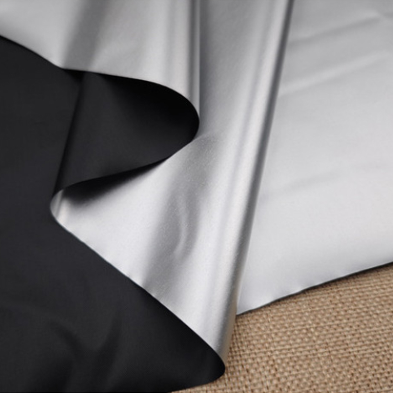 1m Czarna, posrebrzana tkanina – Curtain Curtain recenzja i cena